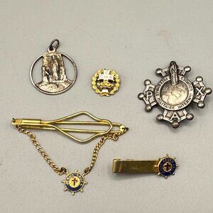 Religious Jewelry,Lourdes,Jesus Saves